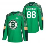 Camiseta Hockey Boston Bruins David Pastrnak 2018 Dia de San Patricio Verde