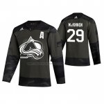 Camiseta Hockey Colorado Avalanche Nathan Mackinnon 2019 Veterans Day Camuflaje